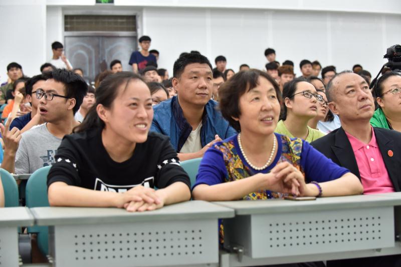 讲座现场